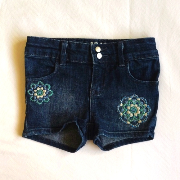 babyGap 1969 embroidered floral medallion denim jean shorts 3T toddler girls - Picture 1 of 7